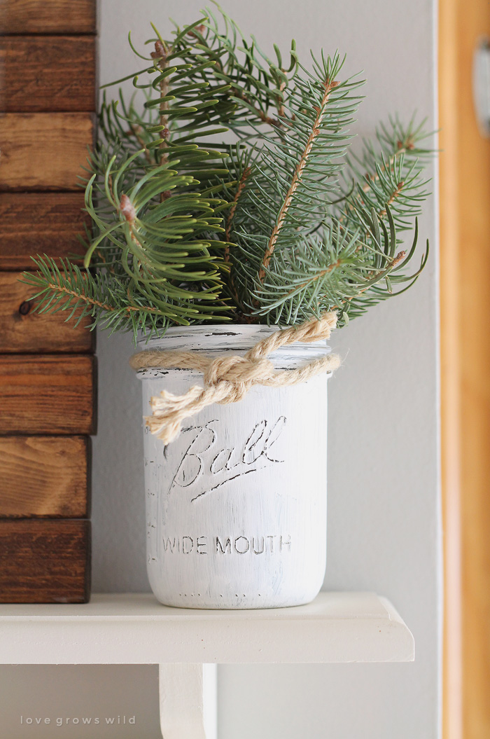 Get your home ready for the holidays with these easy decorating tips! See more photos at LoveGrowsWild.com