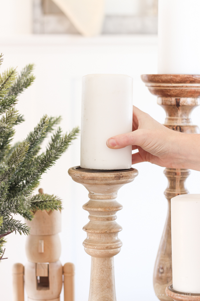 A beautiful farmhouse table decorated for the holidays!