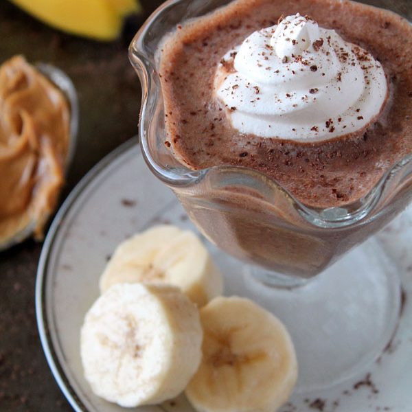 This Chocolate Banana Peanut Butter Milkshake is the perfect easy dessert recipe! #kraftessentials #shop