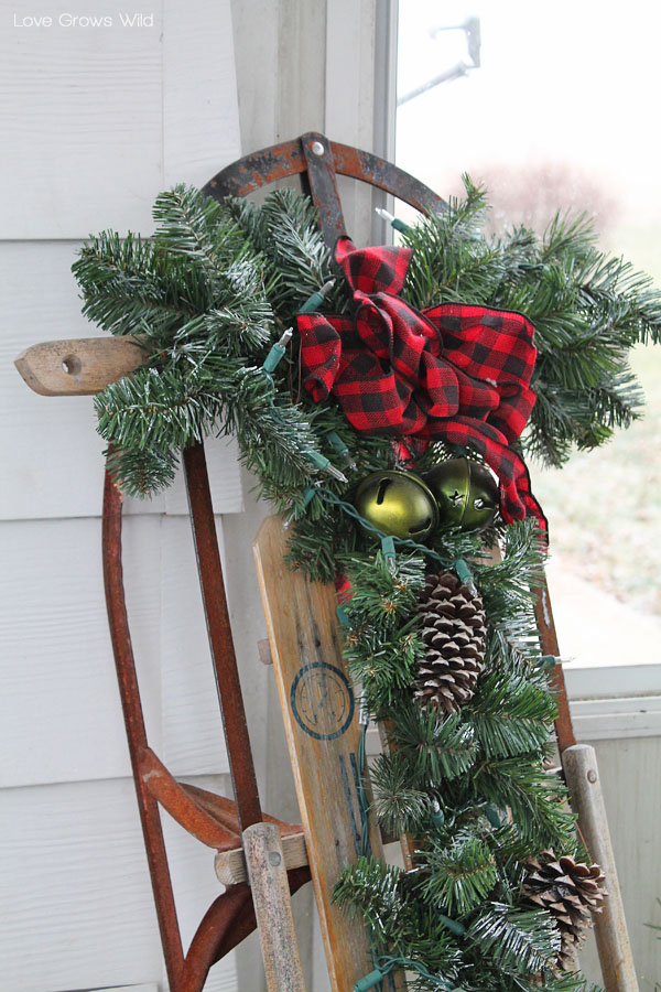 Rustic Holiday Porch Decor - Love Grows Wild