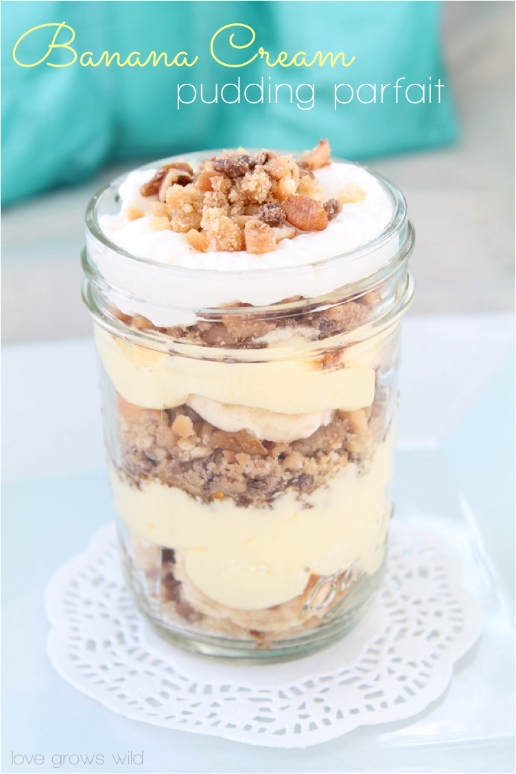 Banana Cream Pudding Parfait | LoveGrowsWild.com