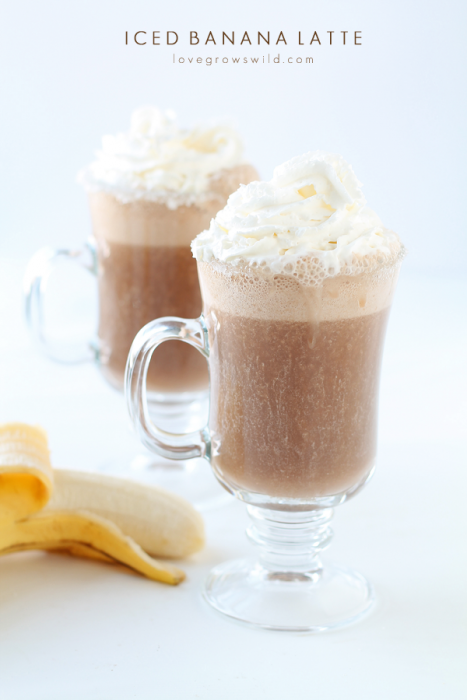 This delicious Iced Banana Latte is the perfect coffee treat! | LoveGrowsWild.com