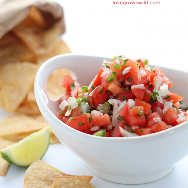 Fresh, easy, and healthy too! This Pico de Gallo recipe is perfect for snacking or as a side with your favorite Mexican dishes! | LoveGrowsWild.com