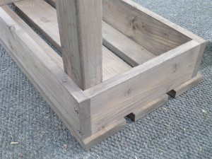 Add extra seating with this beautiful and easy DIY Outdoor Bench! | Tutorial at LoveGrowsWild.com