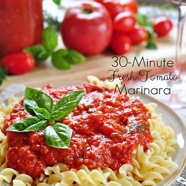 30 minutes is all you need to make a delicious fresh tomato marinara sauce! Perfect for pizza, pasta, and more! | LoveGrowsWild.com