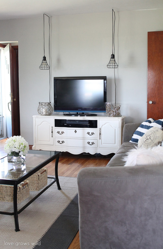 Living Room Tour - Love Grows Wild
