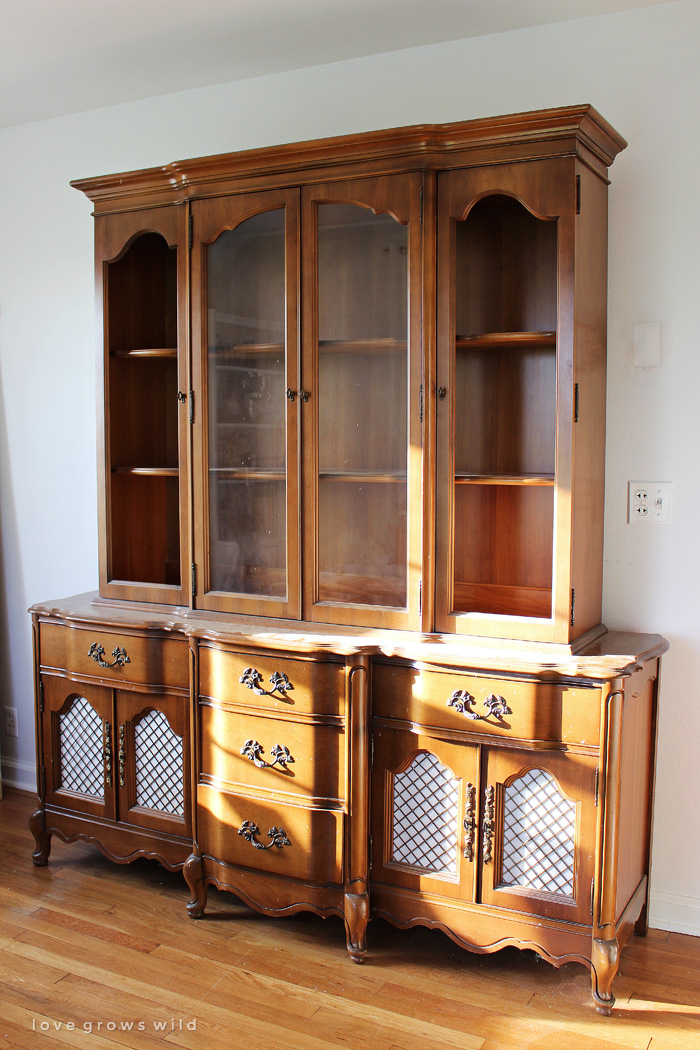 Vintage deals hutch cabinet