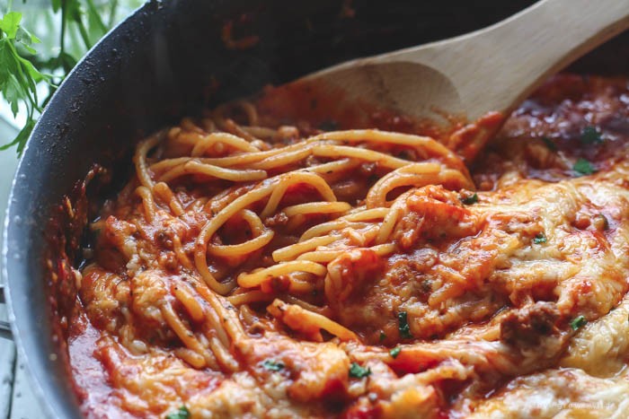 The easiest, most delicious spaghetti you've ever made! Creamy, cheesy, full of flavor, and only one dirty dish to clean! | LoveGrowsWild.com
