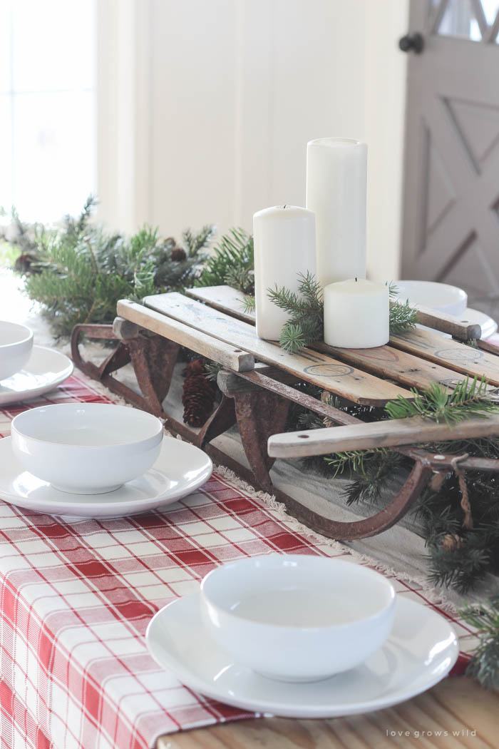 Take a tour of Liz Fourez's Indiana farmhouse all dressed up for the holidays! See more photos at LoveGrowsWild.com