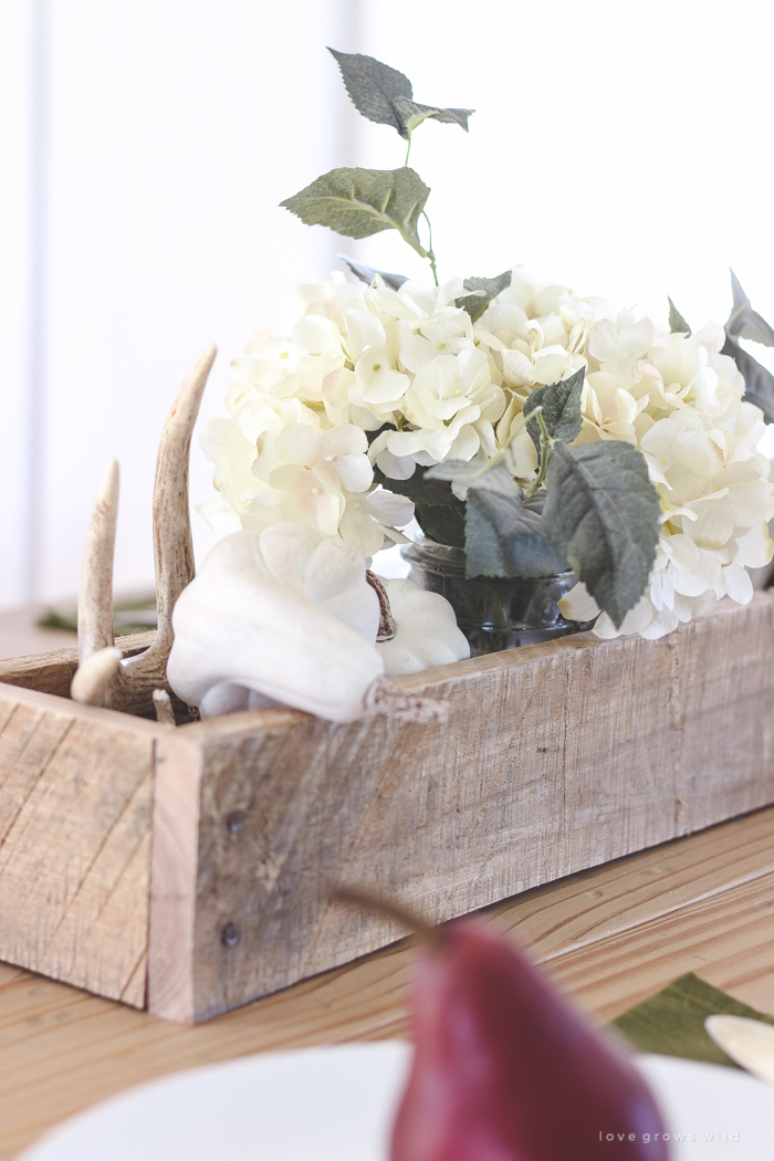 A beautiful farmhouse table setting decorated with simple touches of fall!