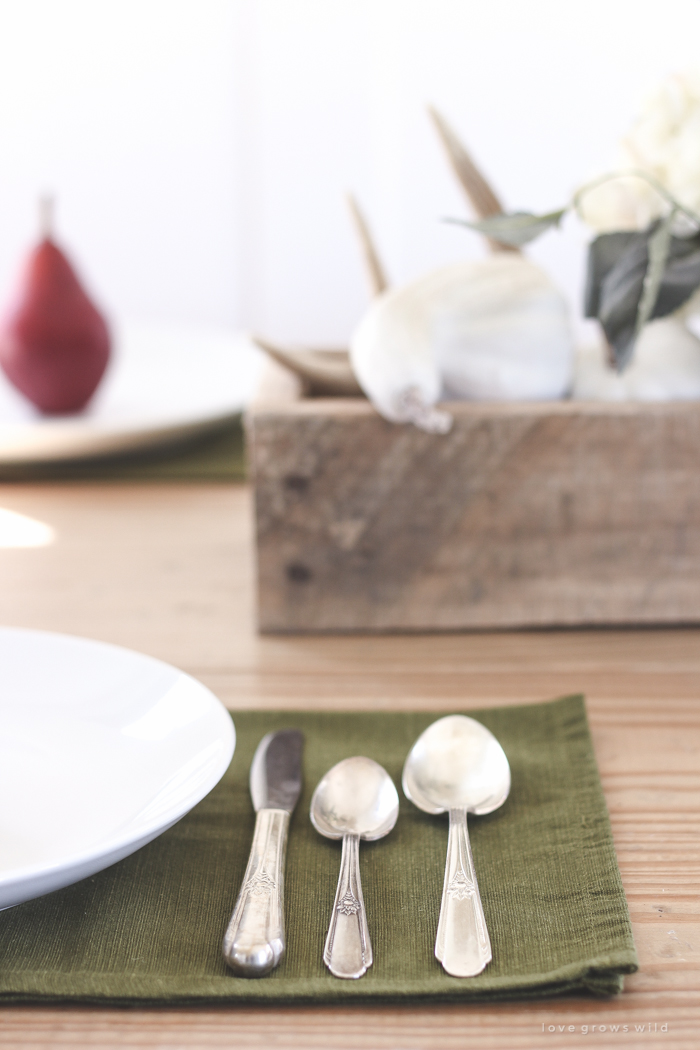 A beautiful farmhouse table setting decorated with simple touches of fall!