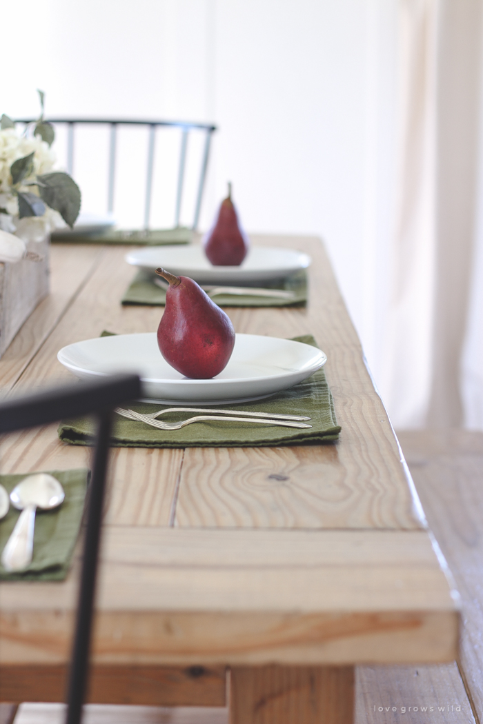 A beautiful farmhouse table setting decorated with simple touches of fall!