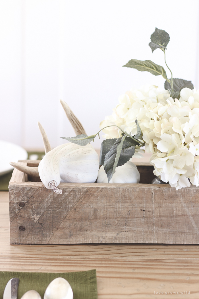 A beautiful farmhouse table setting decorated with simple touches of fall!