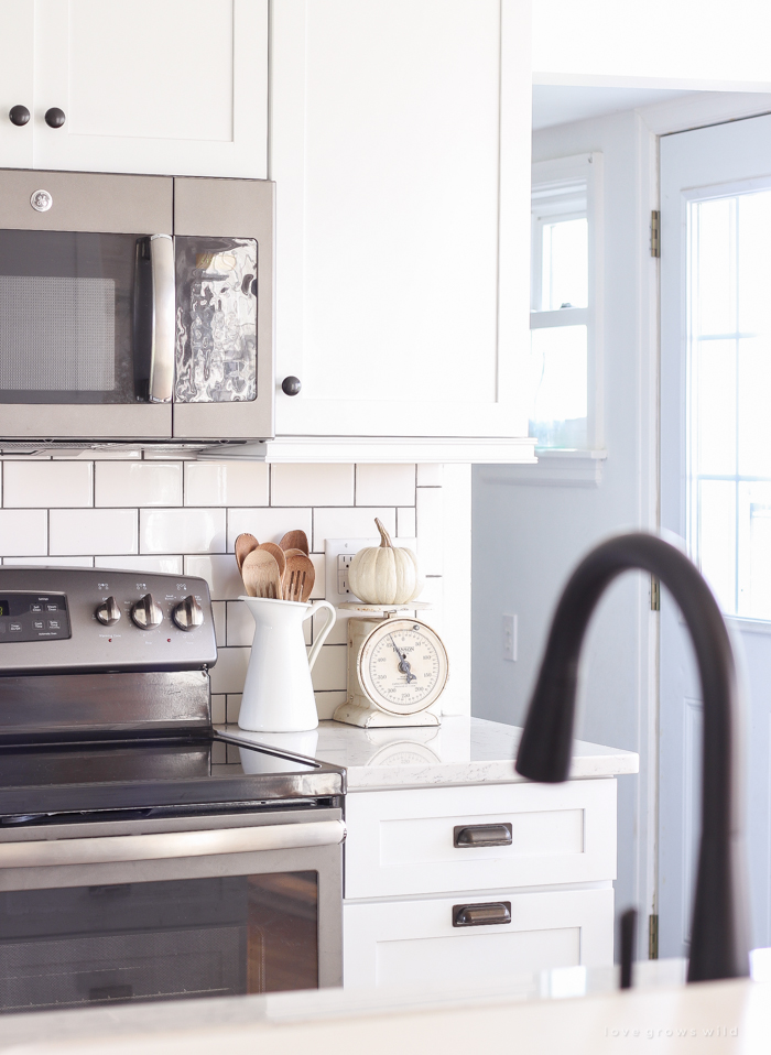 A beautiful farmhouse kitchen decorated with simple touches of fall!