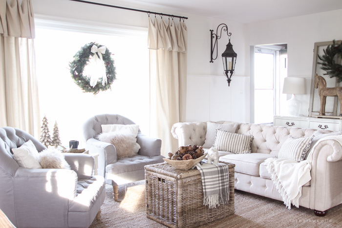 Pictures Of Farmhouse Christmas Living Room