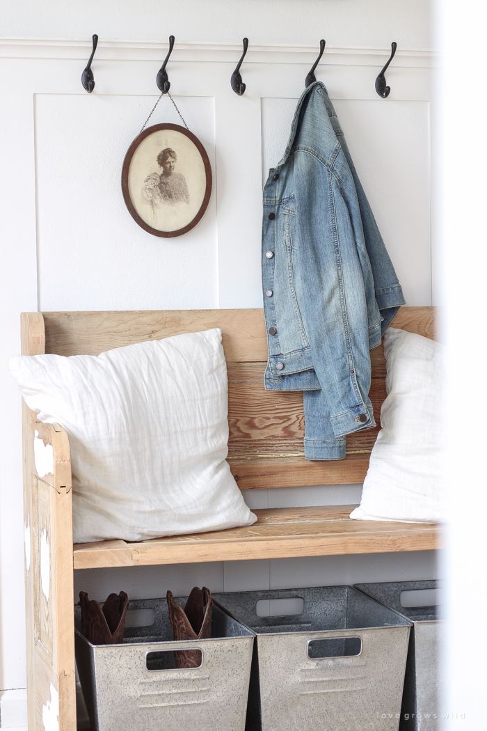 A cozy farmhouse entryway with the perfect balance of function, storage and style. 