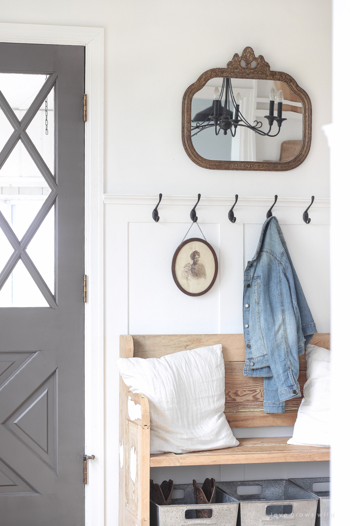 A cozy farmhouse entryway with the perfect balance of function, storage and style. 