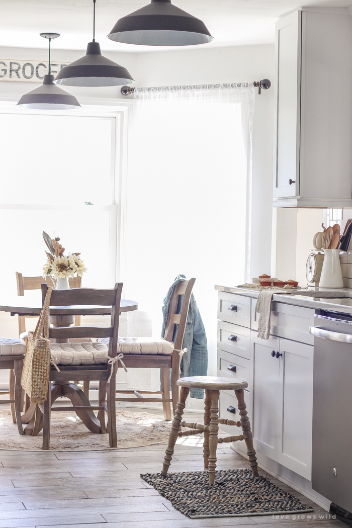 A beautiful farmhouse kitchen decorated with simple, cozy touches of fall!