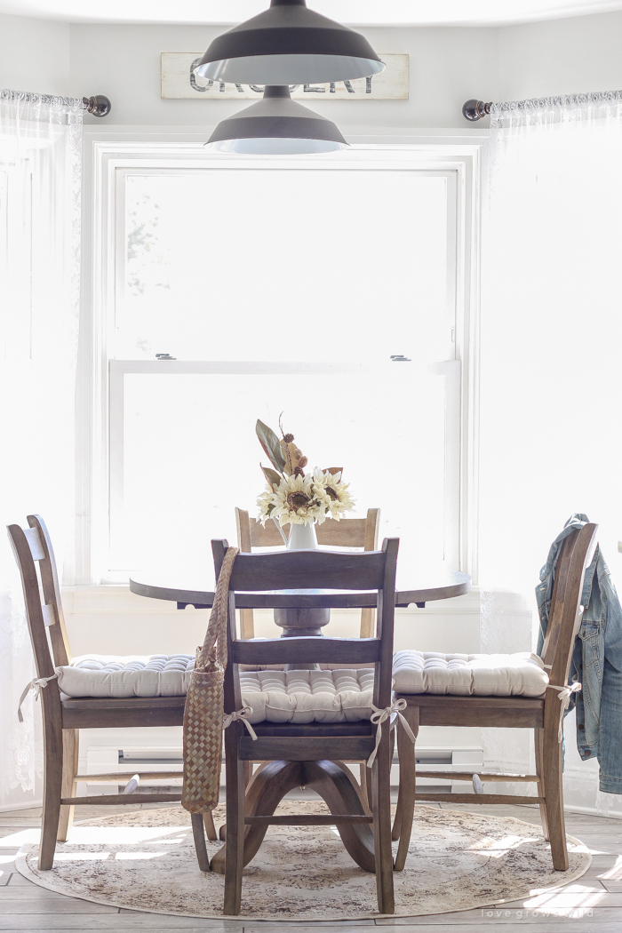 A beautiful farmhouse kitchen decorated with simple, cozy touches of fall!