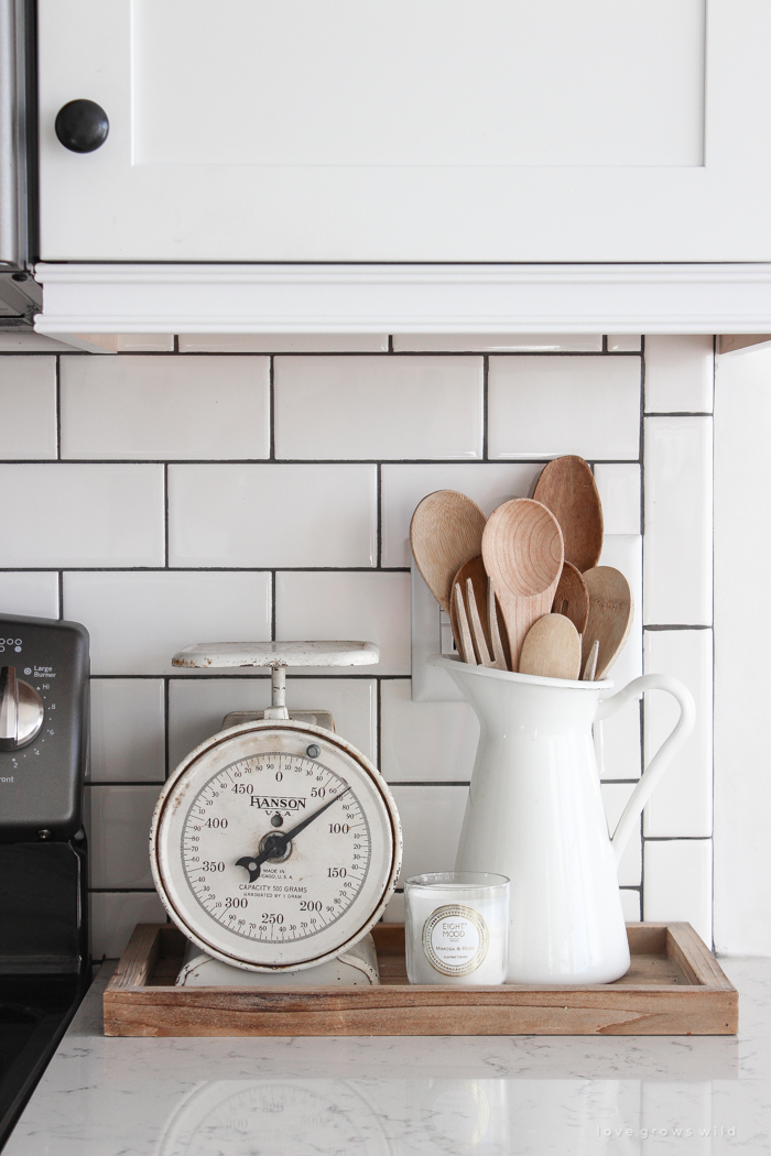 How to Accessorize a Kitchen Counter