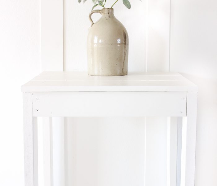 How to build a simple, inexpensive table that is perfect as an end table or nightstand!