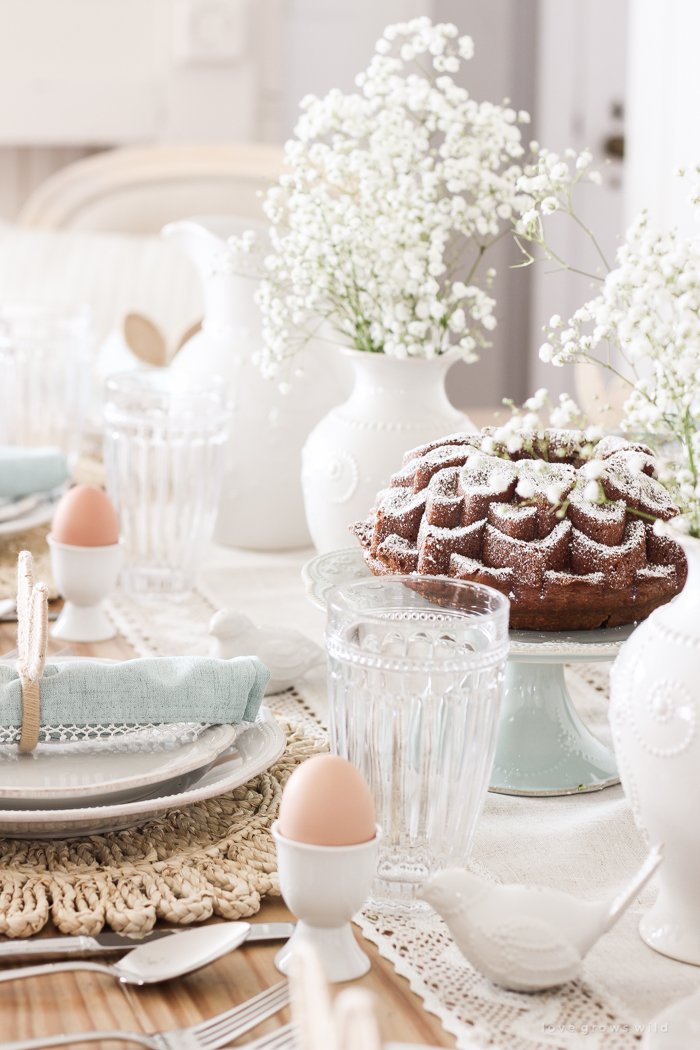 A simple spring tablescape in a beautiful Indiana farmhouse