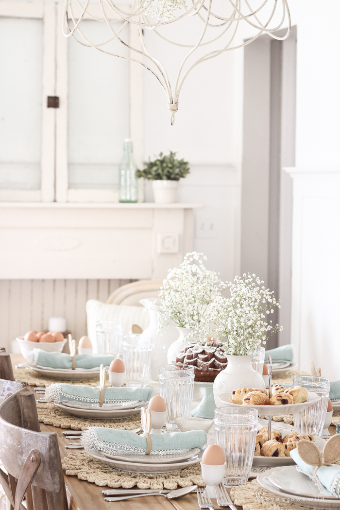 A simple spring tablescape in a beautiful Indiana farmhouse