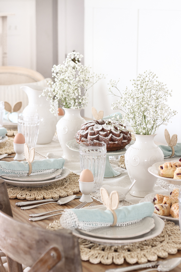 A simple spring tablescape in a beautiful Indiana farmhouse