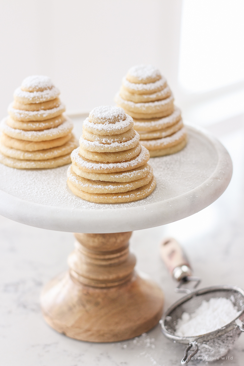 Follow this fun, easy tutorial from Indiana home + lifestyle blogger Liz Fourez to make the cutest little Sugar Cookie Christmas Trees! So easy to make and a perfect holiday activity for kids!