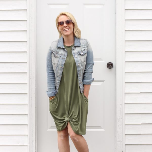 Home and lifestyle blogger Liz Fourez shares easy, basic clothing pieces for days when you want to feel a little more put together and dressy, but still feel as comfortable as ever! Shop these cute outfits now!