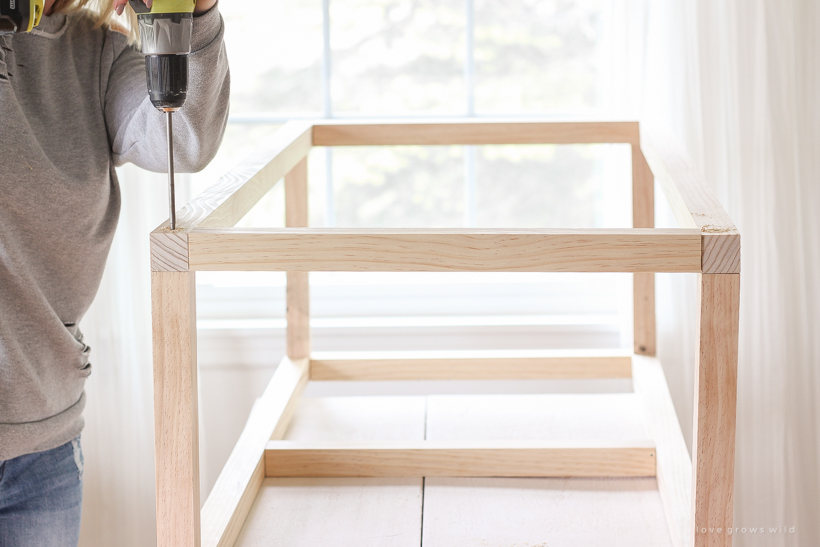 Home and lifestyle blogger Liz Fourez shares the new coffee table she built for her living room with a full tutorial and step-by-step photos. Read this blog post for more details!