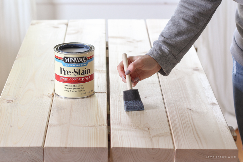 Home and lifestyle blogger Liz Fourez shares the new coffee table she built for her living room with a full tutorial and step-by-step photos. Read this blog post for more details!