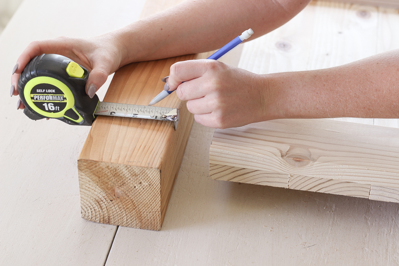 Tall Outdoor Cedar Planter DIY Building Tutorial