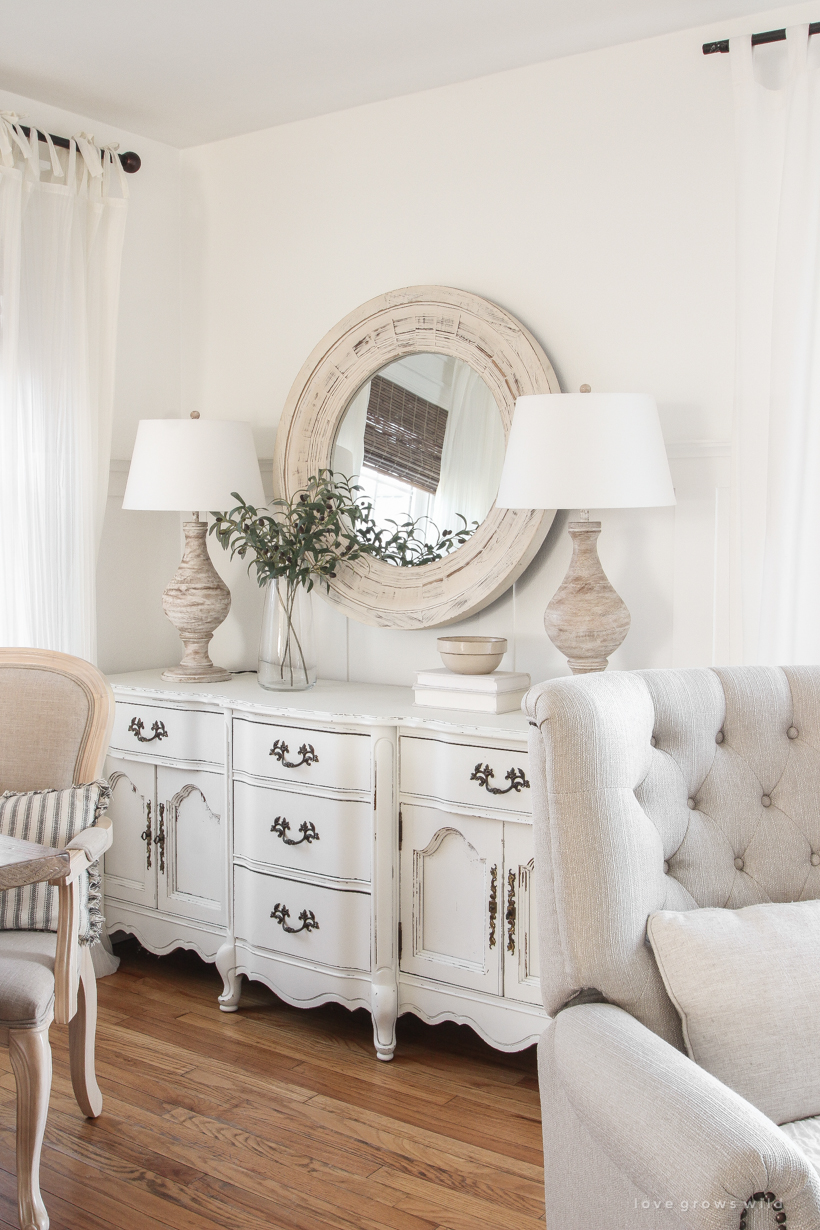 Take a tour of this beautiful newly updated living and dining room in blogger Liz Fourez's Indiana farmhouse.