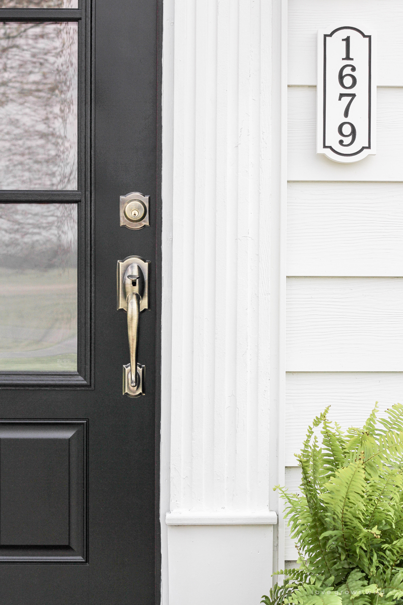 A simple, but stunning front porch makeover from home blogger Liz Fourez of LoveGrowsWild.com