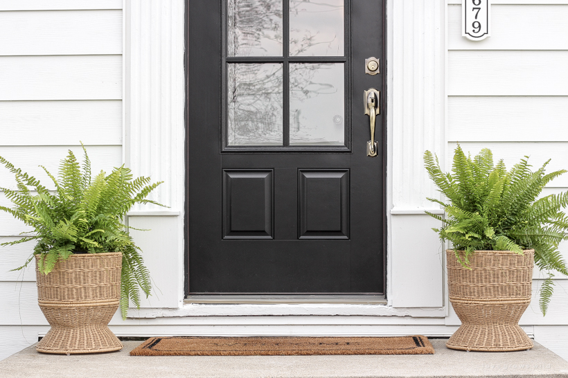 A simple, but stunning front porch makeover from home blogger Liz Fourez of LoveGrowsWild.com