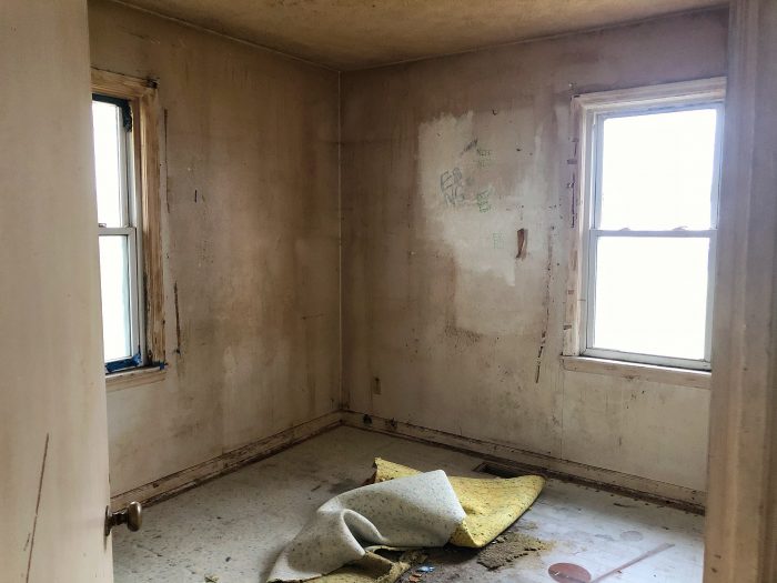 A new house remodel project you won't want to miss! Come see the before photos and our plans for this cute, little flip!