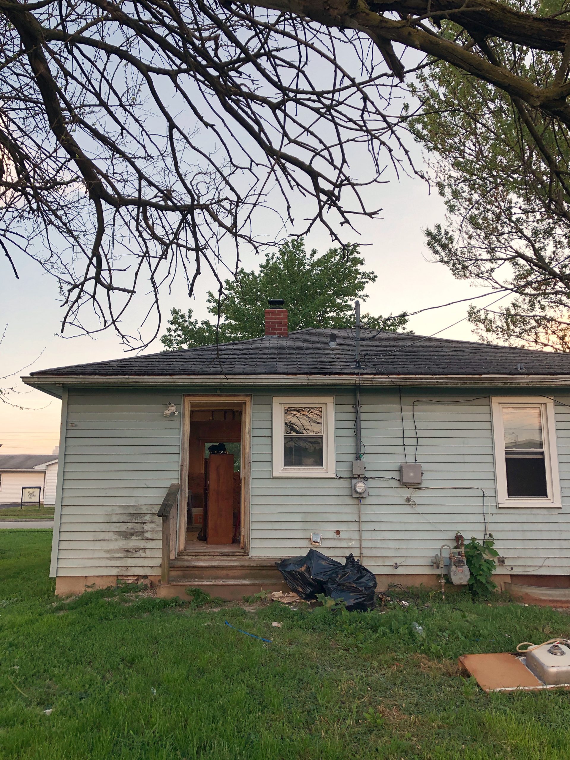 A new house remodel project you won't want to miss! Come see the before photos and our plans for this cute, little flip!