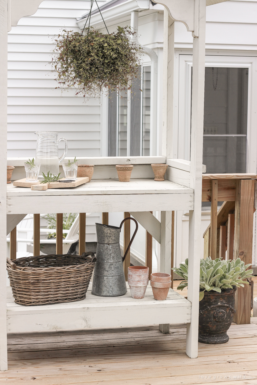 Building plans for a beautiful DIY potting bench and simple, easy ideas for styling