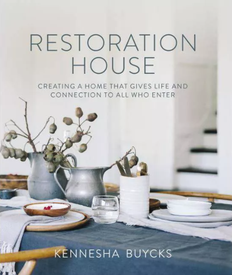 Home blogger and interior decorator Liz Fourez shares her favorite books for styling your home