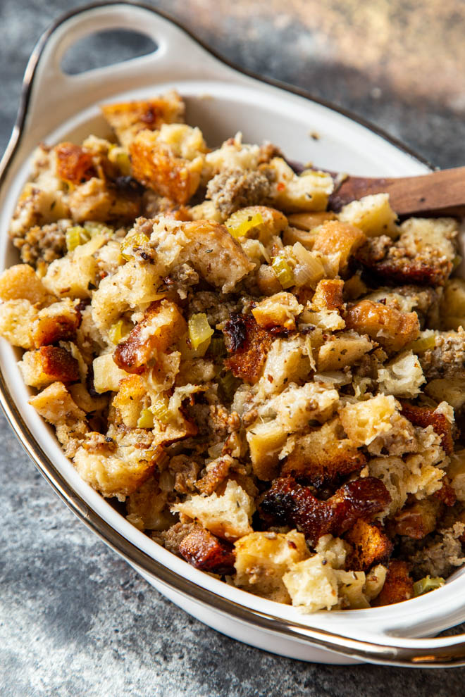 Slow Cooker Apple Sausage Stuffing Recipe