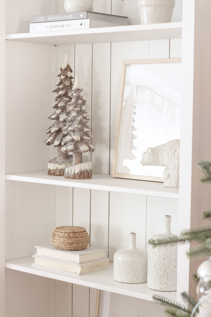 Interior decorator and home blogger Liz Fourez shares her beautiful Christmas tree and living room