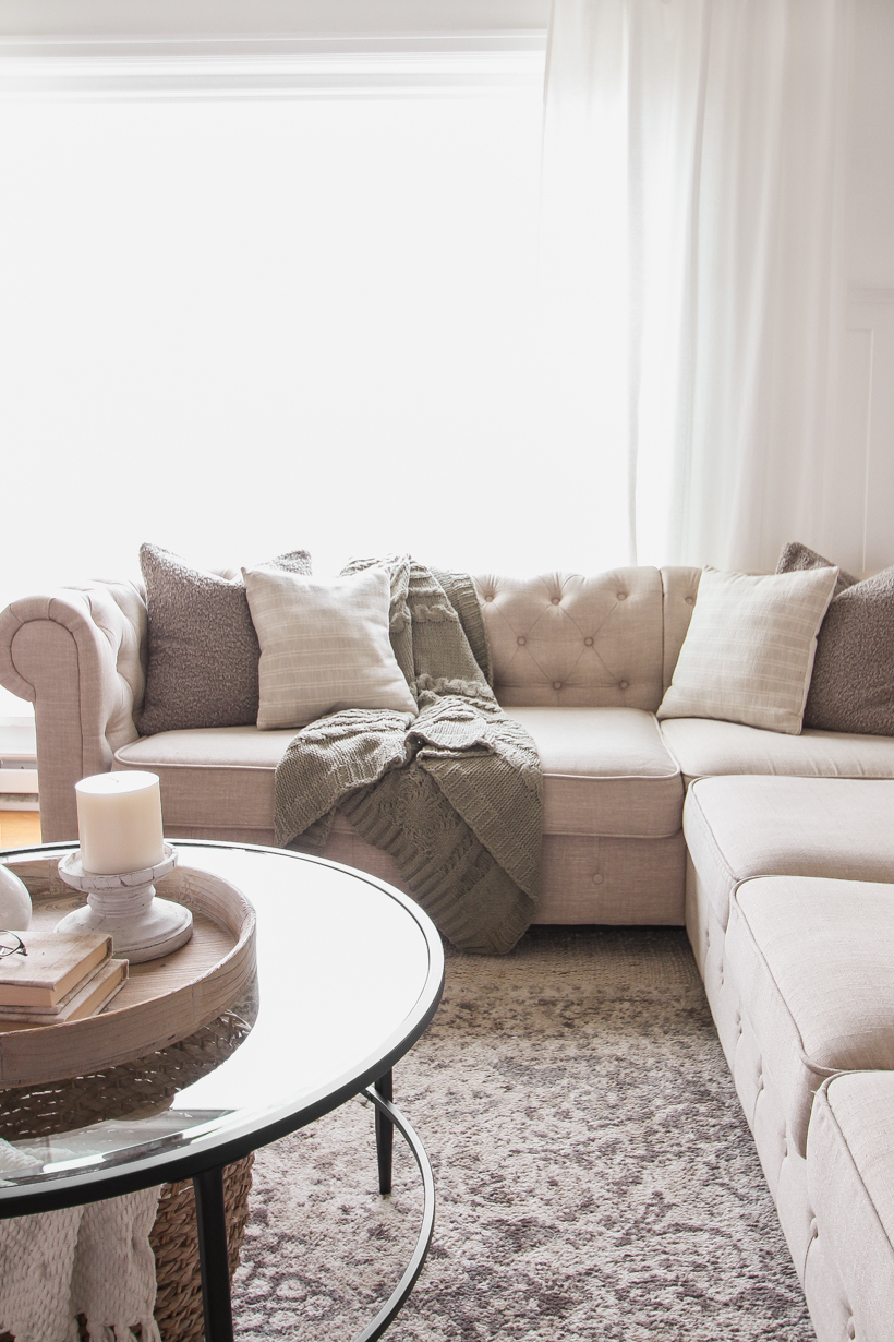 The Perfect Throw Pillow Formula for Every Sofa