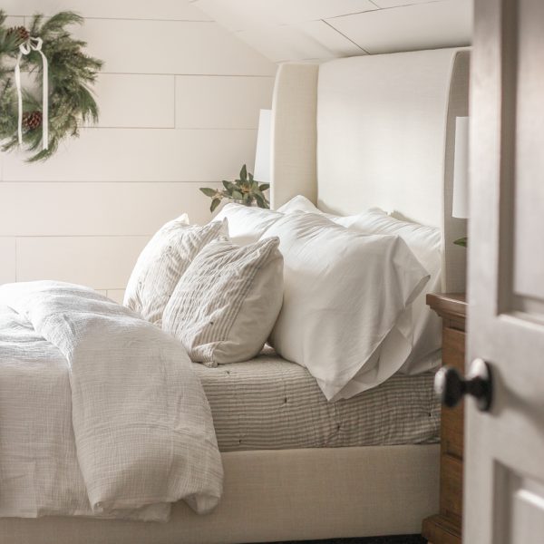 Home blogger and interior decorator Liz Fourez shares a bedroom refresh for Christmas