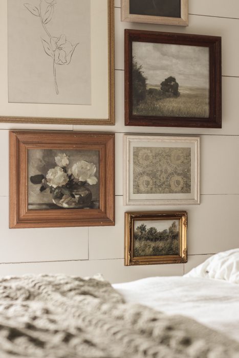 Interior decorator and home blogger Liz Fourez shares tips for creating a vintage style gallery wall that looks perfectly collected over time