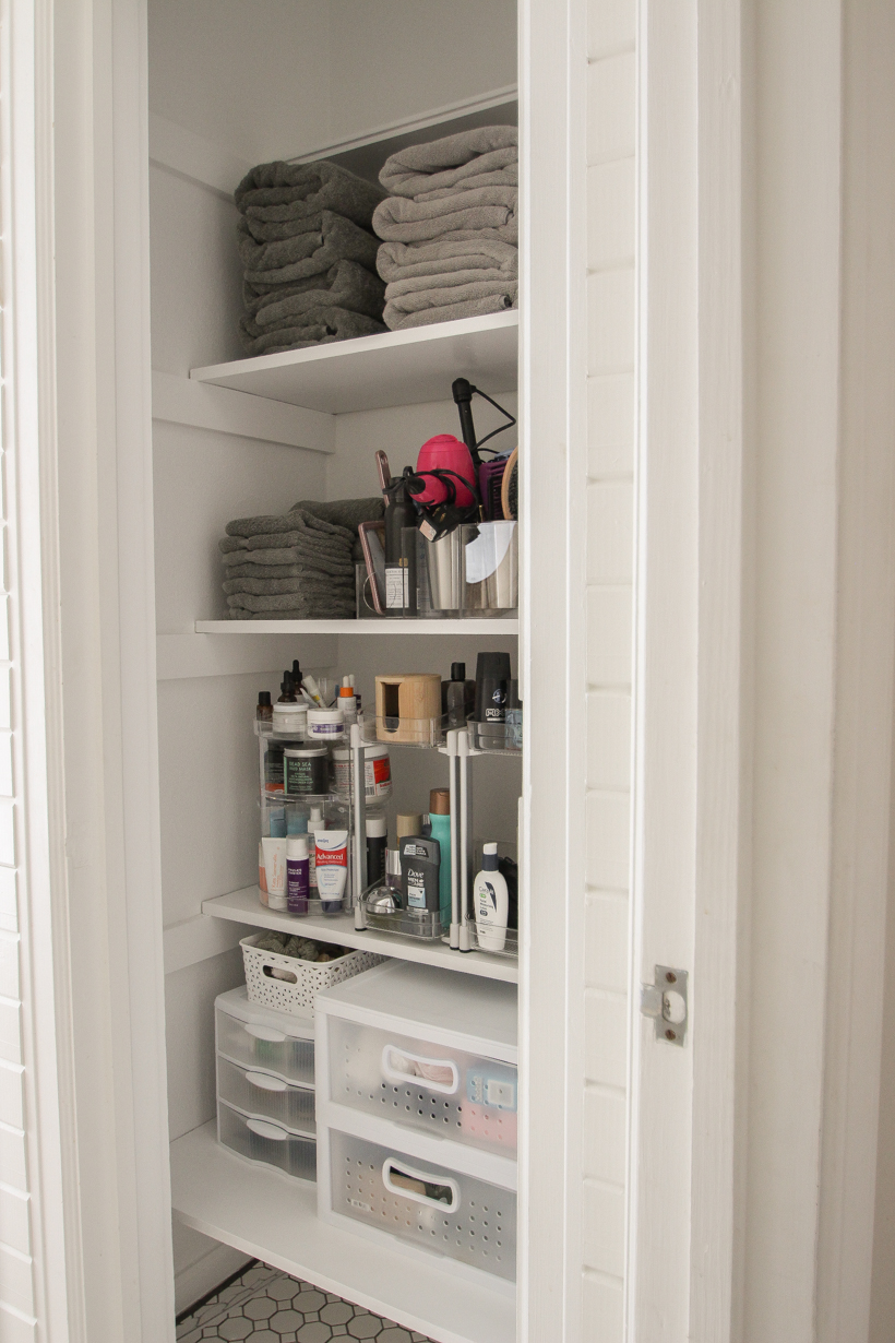 https://lovegrowswild.com/wp-content/uploads/2022/06/Bathroom-Organization-1.jpg