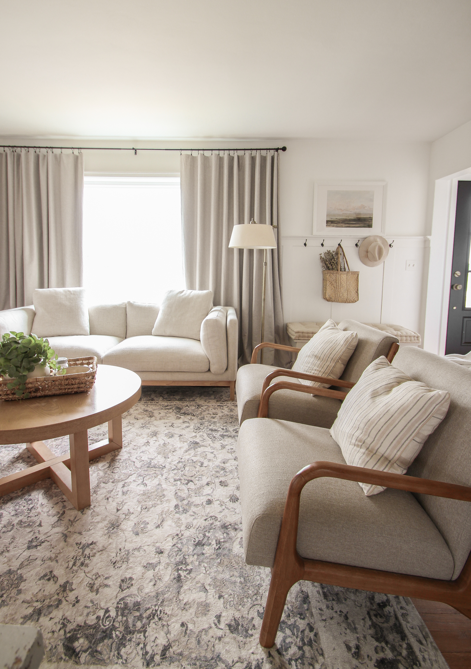 beautiful cozy neutral living room