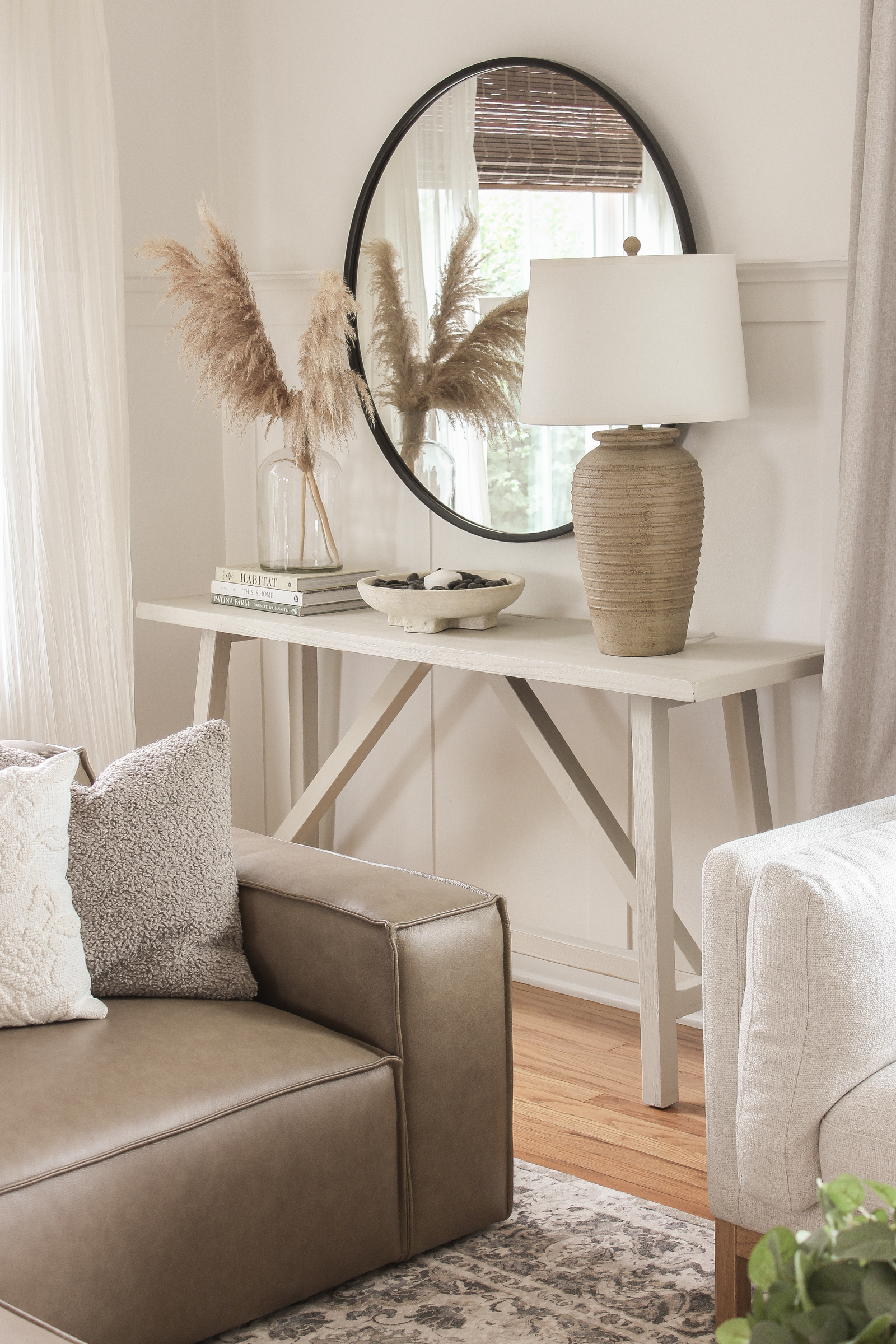 beautiful cozy neutral living room