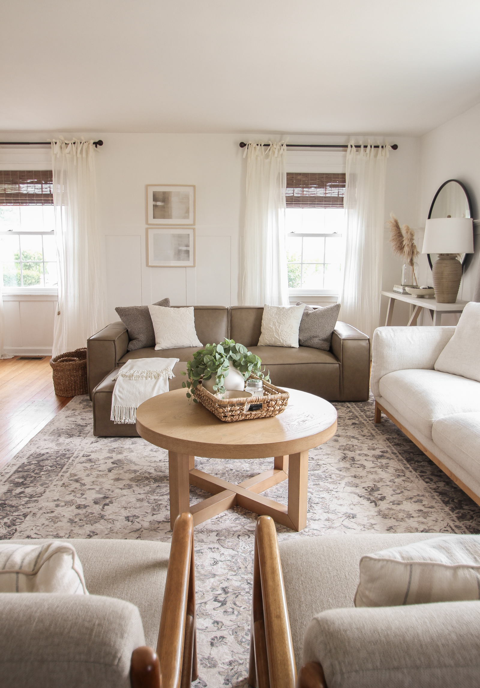 beautiful cozy neutral living room