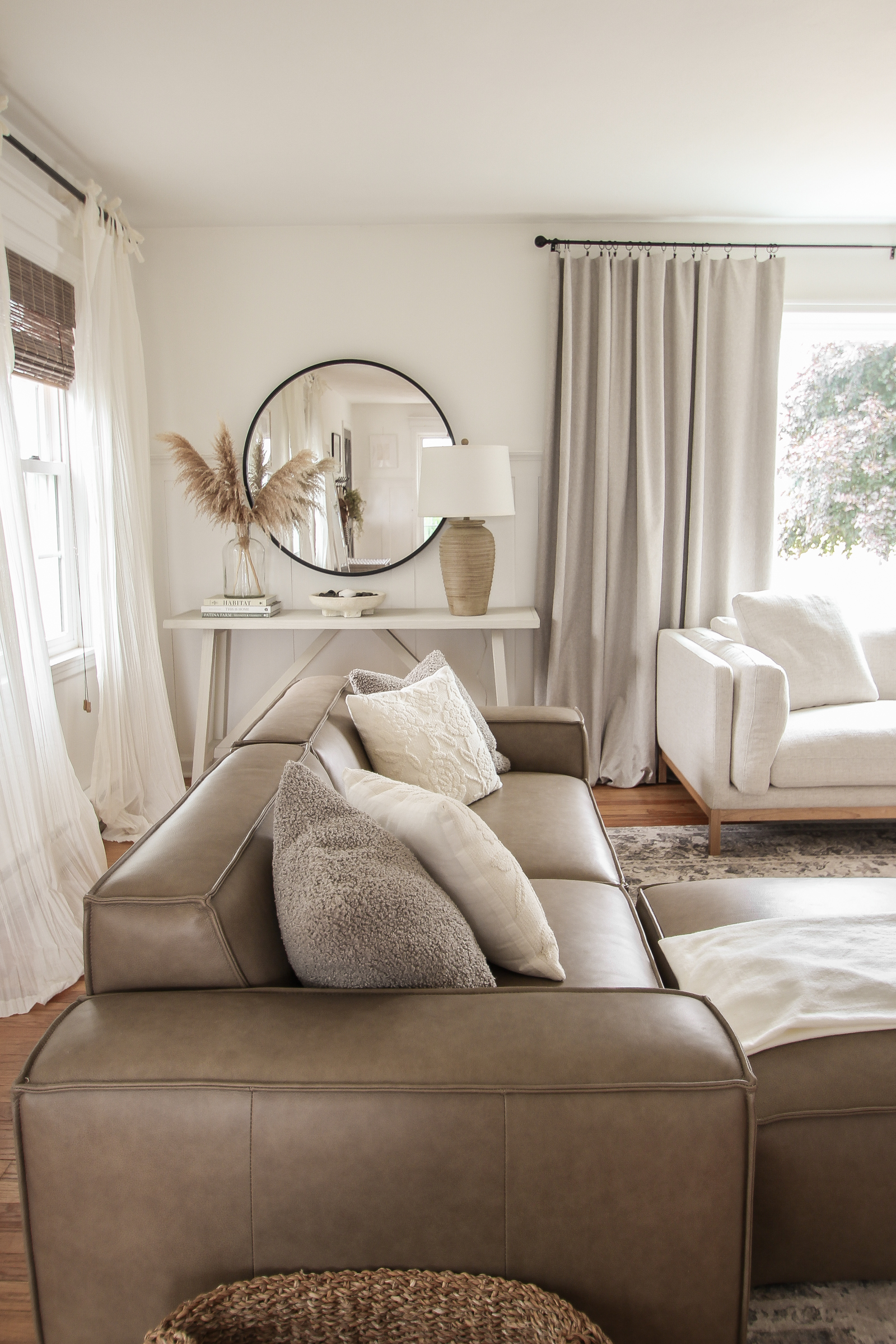 beautiful cozy neutral living room